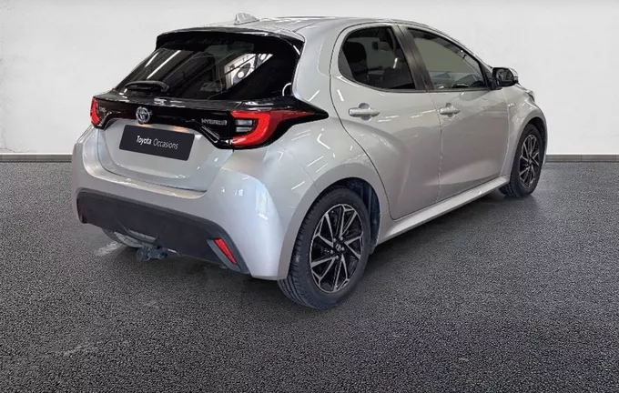 TOYOTA YARIS Hybride 116h Design extérieur trois quart arrière droit 1103269