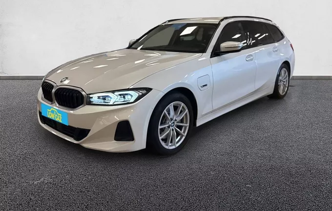 BMW SERIE 3 Touring 330e 292 ch BVA8 Business Design extérieur trois quart avant gauche 213461