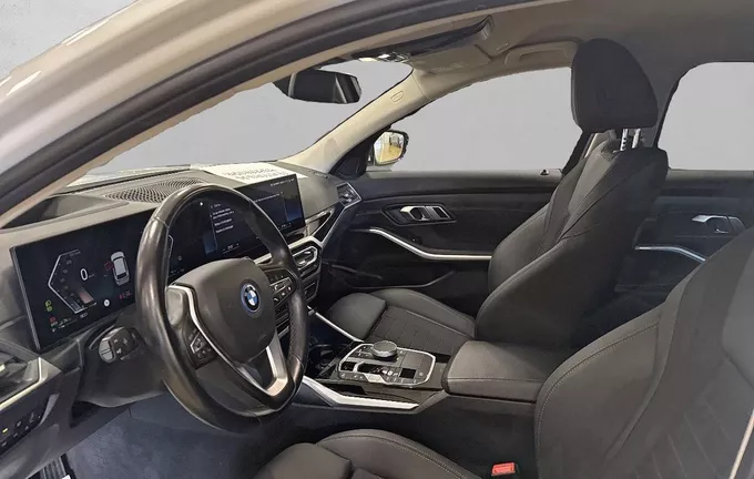 BMW SERIE 3 Touring 330e 292 ch BVA8 Business Design photo 11 213461