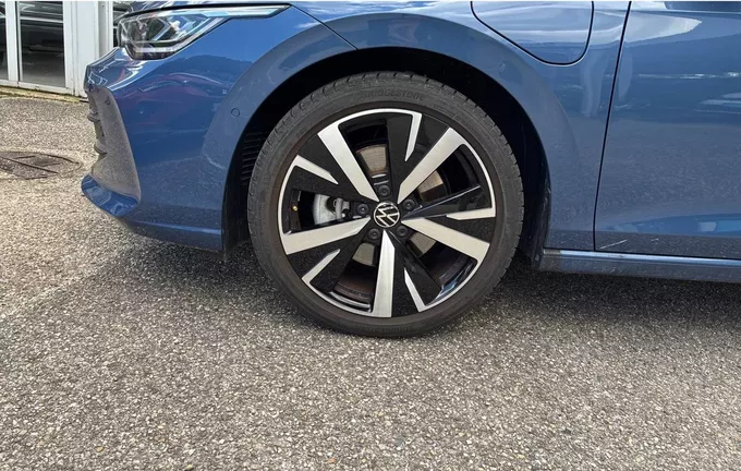 VOLKSWAGEN GOLF 1.5 eHybrid 204 DSG6 VW Edition photo 12 2127711