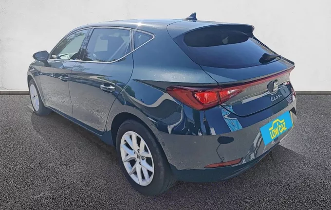 SEAT LEON 1.5 eTSI Hybrid 115 DSG7 Business extérieur trois quart arrière gauche 213190
