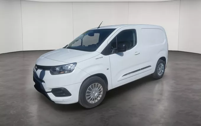 TOYOTA PROACE CITY ELECTRIQUE PROACE CITY ELECTRIC MEDIUM 50KWH START extérieur trois quart avant gauche 1103816