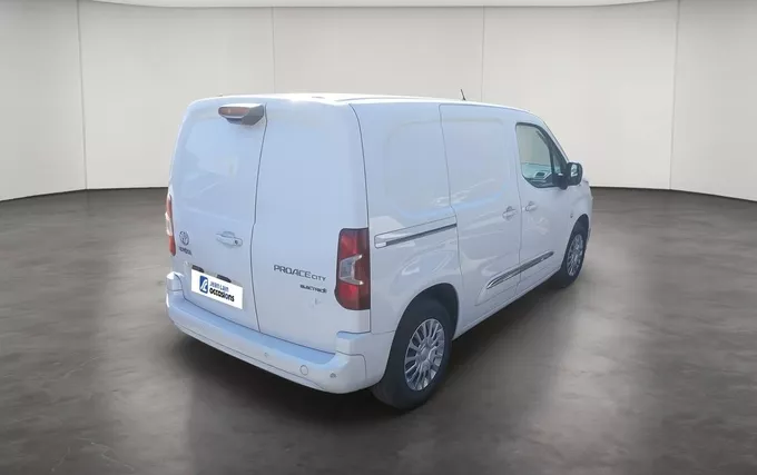 TOYOTA PROACE CITY ELECTRIQUE PROACE CITY ELECTRIC MEDIUM 50KWH START extérieur trois quart arrière droit 1103816