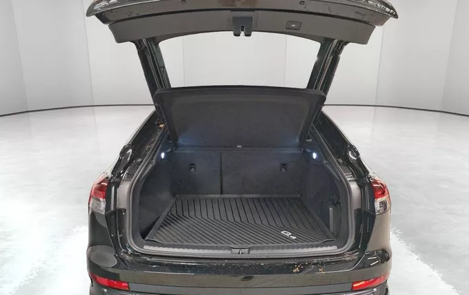 AUDI Q4 E-TRON Sportback 35 170 ch 55 kW S line photo 10 2131039