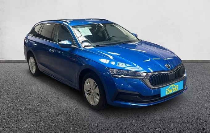 SKODA OCTAVIA Combi 2.0 TDI 150 ch DSG7 Business extérieur trois quart avant droit 213559