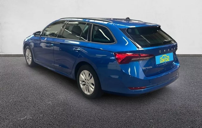 SKODA OCTAVIA Combi 2.0 TDI 150 ch DSG7 Business extérieur trois quart arrière gauche 213559