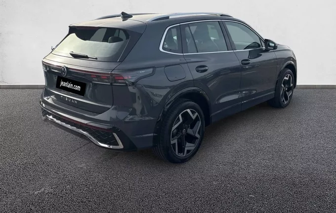 VOLKSWAGEN TIGUAN 2.0 TDI 150ch DSG7 R-Line extérieur trois quart arrière droit 0110