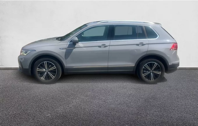 VOLKSWAGEN TIGUAN 1.5 TSI 150ch DSG7 Elegance Exclusive extérieur trois quart arrière gauche 560713