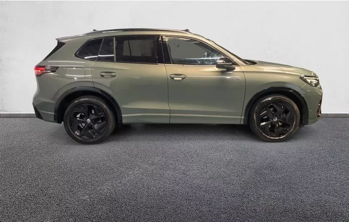 VOLKSWAGEN TIGUAN 1.5 eTSI 150ch DSG7 R-Line Exclusive extérieur côté droit 2121437