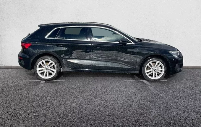 AUDI A3 Sportback 40 TFSIe 204 S tronic 6 Business Executive extérieur côté droit 2121846