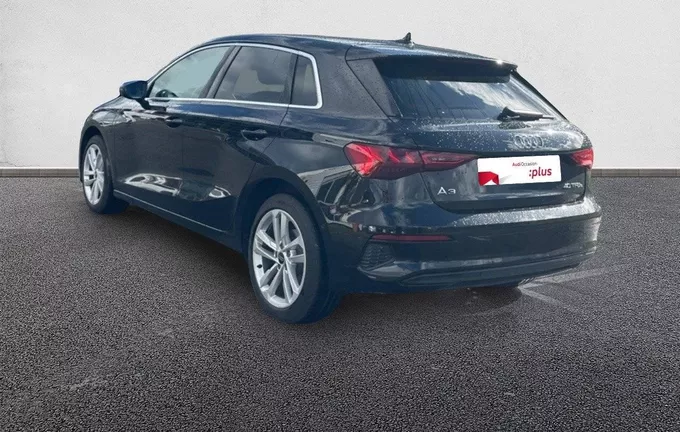 AUDI A3 Sportback 40 TFSIe 204 S tronic 6 Business Executive extérieur trois quart arrière gauche 2121846