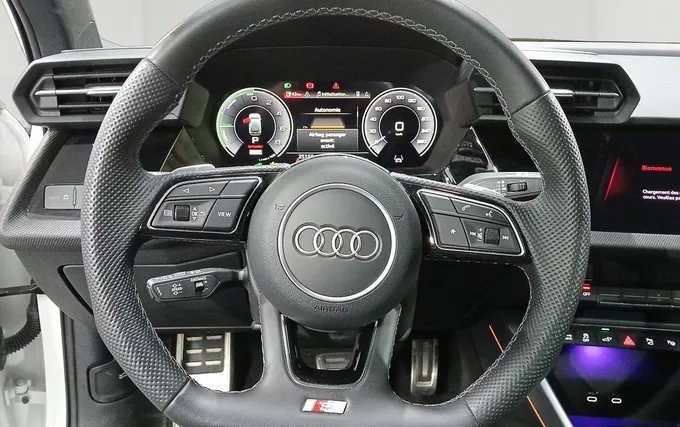 AUDI A3 Sportback TFSI e Hybride rechargeable 204 S tronic 6 S line photo 12 2131830