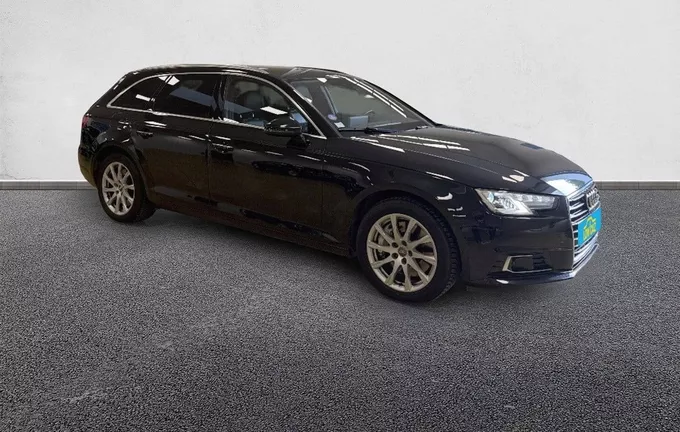 AUDI A4 Avant 2.0 TFSI 252 S tronic 7 ultra DESIGN extérieur trois quart avant droit 213000