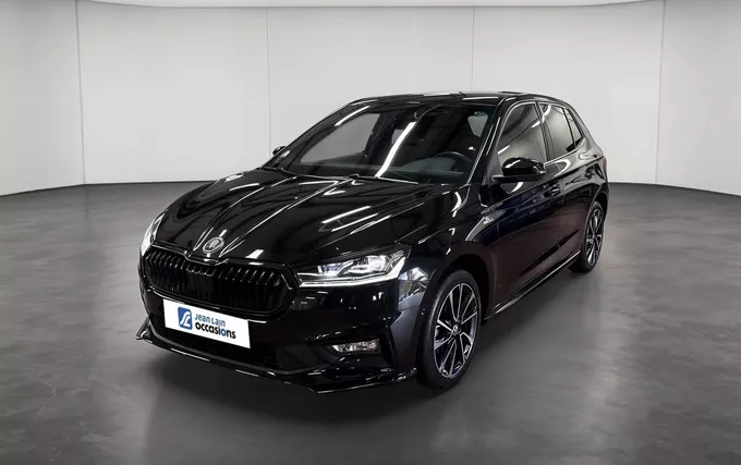 SKODA FABIA 1.0 TSI 95 ch EVO 2 BVM5 Monte-Carlo extérieur trois quart avant gauche 2133230