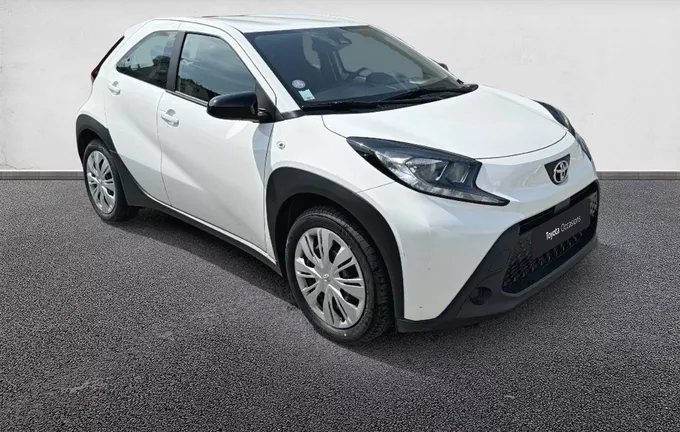 TOYOTA AYGO X 1.0 VVT-i 72 S-CVT Dynamic extérieur trois quart avant droit 1103562