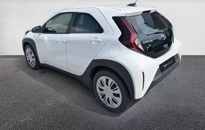 TOYOTA AYGO X 1.0 VVT-i 72 S-CVT Dynamic extérieur trois quart arrière gauche 1103562