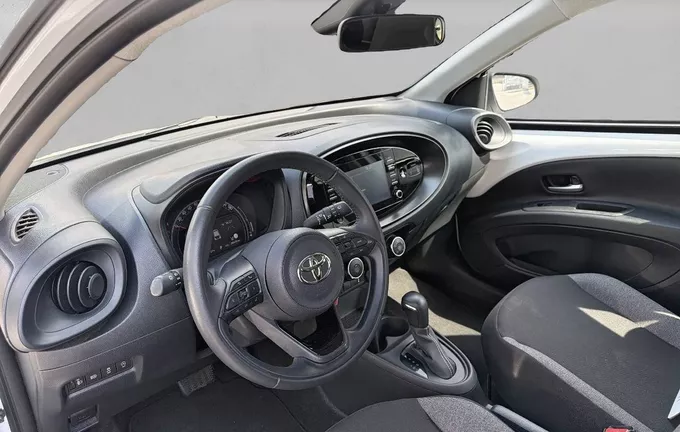 TOYOTA AYGO X 1.0 VVT-i 72 S-CVT Dynamic photo 11 1103562