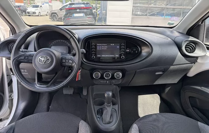TOYOTA AYGO X 1.0 VVT-i 72 S-CVT Dynamic photo 18 1103562