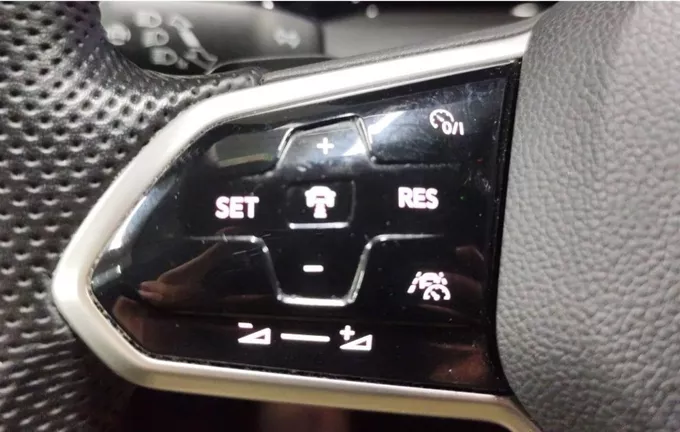 VOLKSWAGEN GOLF 1.4 Hybrid Rechargeable OPF 245 DSG6 GTE photo 18 2122972