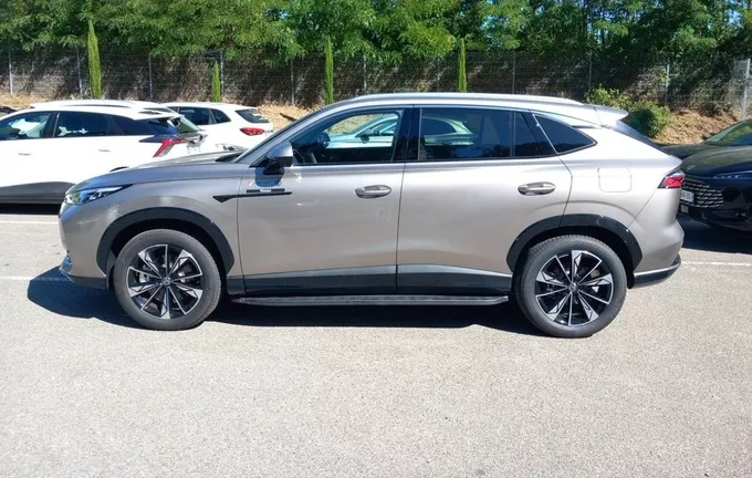 MG EHS 1.5T PHEV 272 ch Luxury photo 26 8516