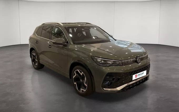 VOLKSWAGEN TIGUAN 1.5 eTSI 150ch DSG7 R-Line Edition extérieur trois quart avant droit 5613