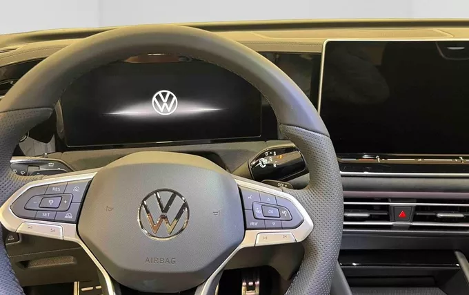 VOLKSWAGEN TIGUAN 1.5 eTSI 150ch DSG7 R-Line Edition photo 11 5613