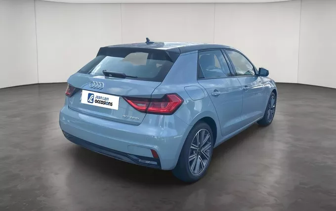 AUDI A1 Sportback 30 TFSI 116 ch S tronic 7 Design extérieur trois quart arrière droit 2133061