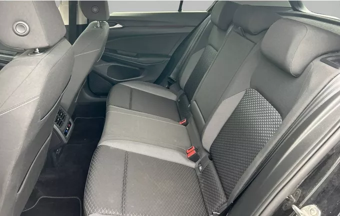 VOLKSWAGEN GOLF 1.5 eTSI OPF 130 DSG7 Active extérieur arrière 2130388