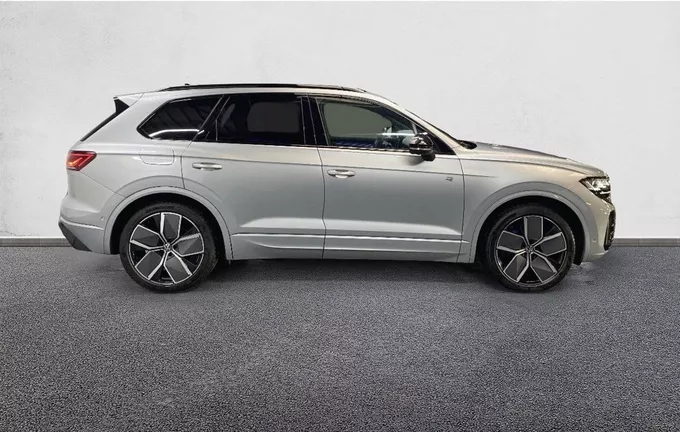 VOLKSWAGEN TOUAREG 3.0 V6 eHybrid 462 ch Tiptronic 8 4Motion R extérieur côté droit 2128385