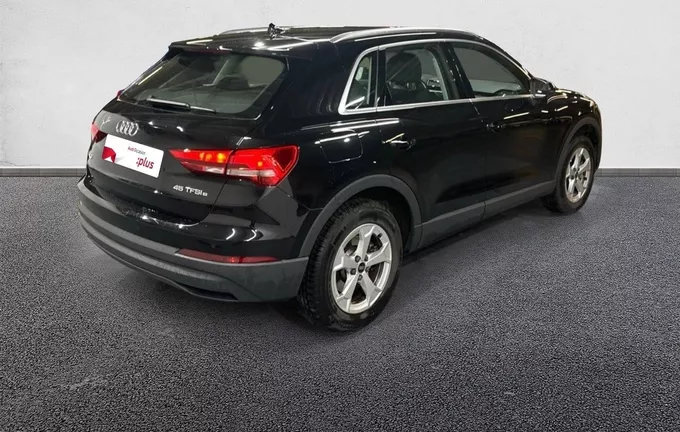 AUDI Q3 45 TFSIe 245 ch S tronic 6 Design extérieur trois quart arrière droit 2124403