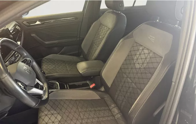VOLKSWAGEN T-ROC 1.5 TSI EVO 150 Start/Stop DSG7 R-Line extérieur trois quart arrière droit 2129294
