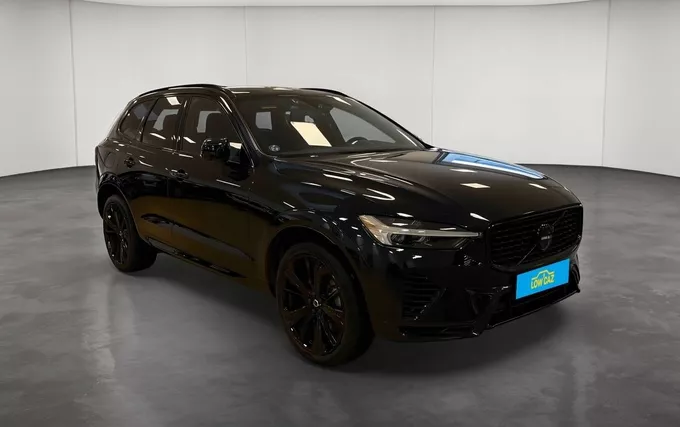 VOLVO XC60 T6 AWD Hybride rechargeable 253 ch+145 ch Geartronic 8 Black Edition extérieur trois quart avant droit 2132543