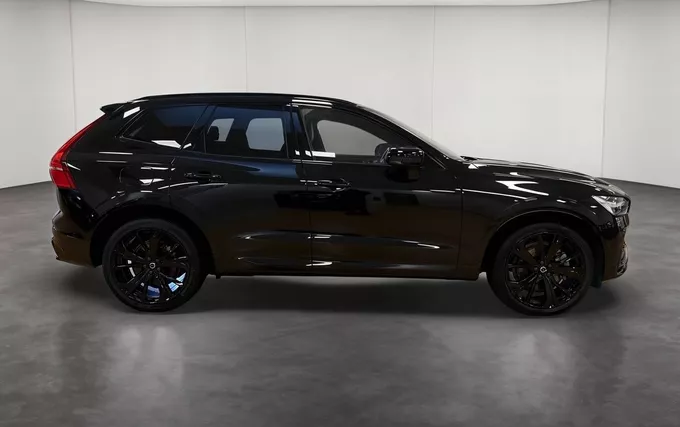VOLVO XC60 T6 AWD Hybride rechargeable 253 ch+145 ch Geartronic 8 Black Edition extérieur côté droit 2132543