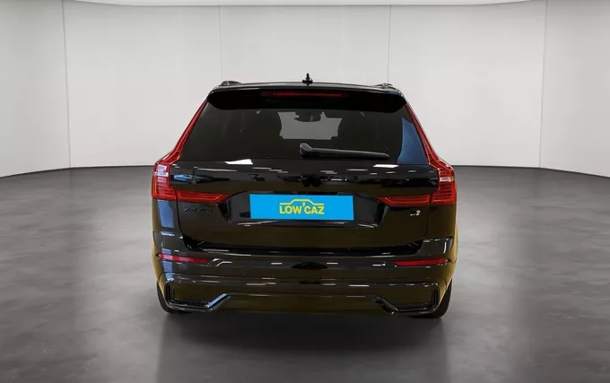 VOLVO XC60 T6 AWD Hybride rechargeable 253 ch+145 ch Geartronic 8 Black Edition extérieur arrière 2132543