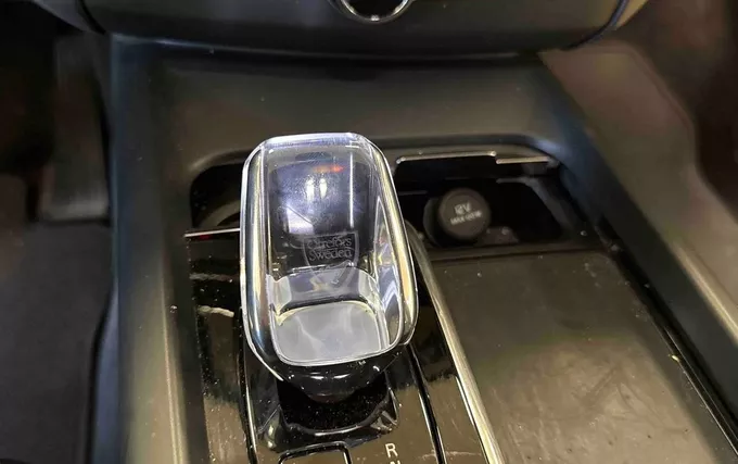 VOLVO XC60 T6 AWD Hybride rechargeable 253 ch+145 ch Geartronic 8 Black Edition photo 13 2132543