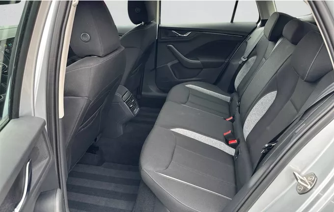 SKODA SCALA 1.0 TSI Evo 2 116 ch BVM6 Selection extérieur arrière 2127384