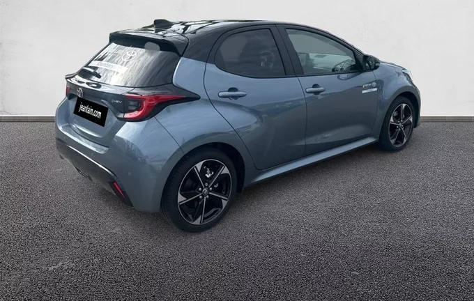 TOYOTA YARIS Hybride 130h Collection extérieur trois quart arrière droit 169291
