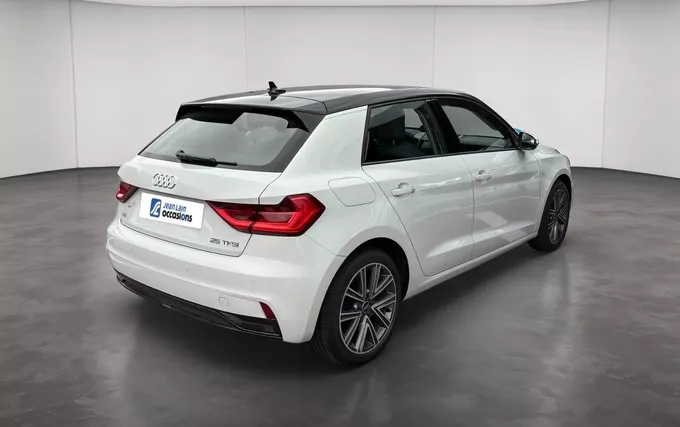 AUDI A1 Sportback 25 TFSI 95 ch BVM5 Design extérieur trois quart arrière droit 2132400