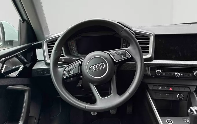 AUDI A1 Sportback 25 TFSI 95 ch BVM5 Design photo 12 2132400