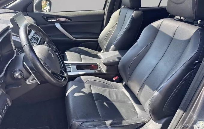 MITSUBISHI ECLIPSE CROSS MY21 Eclipse Cross 2.4 MIVEC PHEV Twin Motor 4WD Instyle photo 10 945844