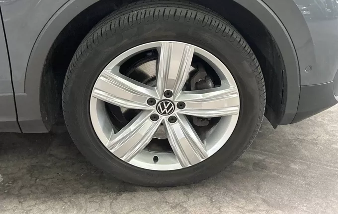 VOLKSWAGEN TIGUAN 2.0 TDI 200ch DSG7 4Motion Elegance photo 9 213630