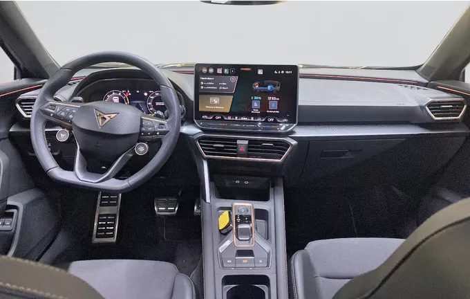 CUPRA FORMENTOR eHybrid 204 ch DSG6 V extérieur trois quart avant droit 2125991