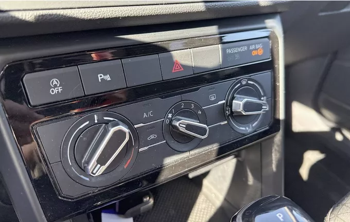 VOLKSWAGEN T-CROSS 1.0 TSI 110 Start/Stop DSG7 Life Tech photo 20 2130579