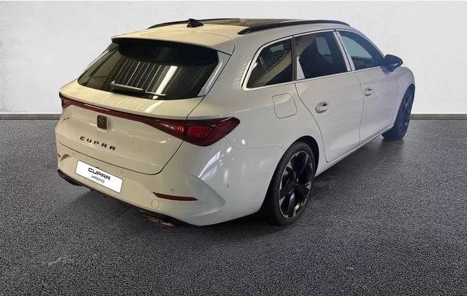 CUPRA LEON Sportstourer 1.4 e-HYBRID 204 ch DSG6 V extérieur avant 3342