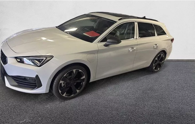 CUPRA LEON Sportstourer 1.4 e-HYBRID 204 ch DSG6 V extérieur côté droit 3342