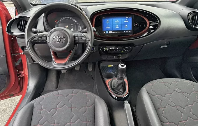 TOYOTA AYGO X 1.0 VVT-i 72 Collection photo 18 1103289