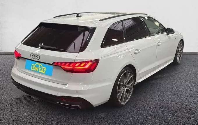 AUDI A4 Avant 40 TDI 204 S tronic 7 Quattro S Edition extérieur trois quart arrière droit 212626