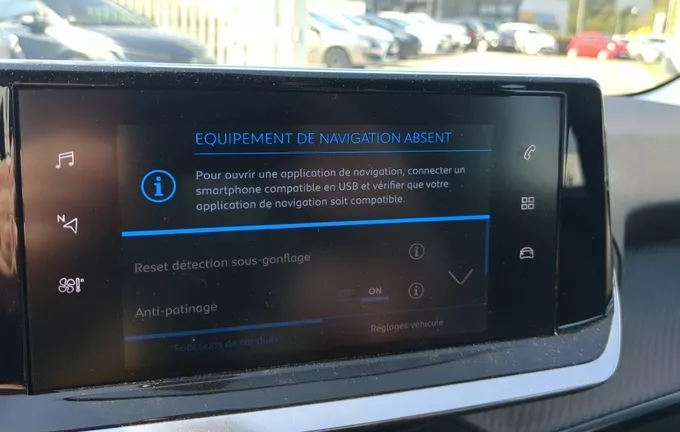 PEUGEOT 208 PureTech 100 S&S BVM6 Allure photo 13 945087