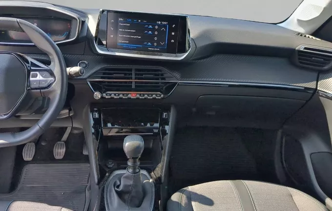 PEUGEOT 208 PureTech 100 S&S BVM6 Allure photo 14 945087