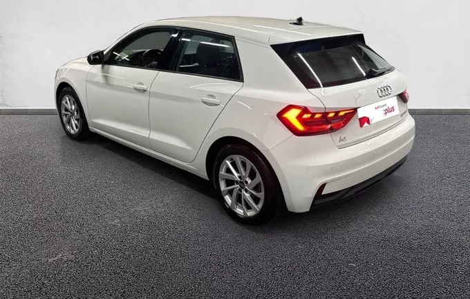 AUDI A1 Sportback 30 TFSI 110 ch S tronic 7 Design extérieur trois quart arrière gauche 2127971